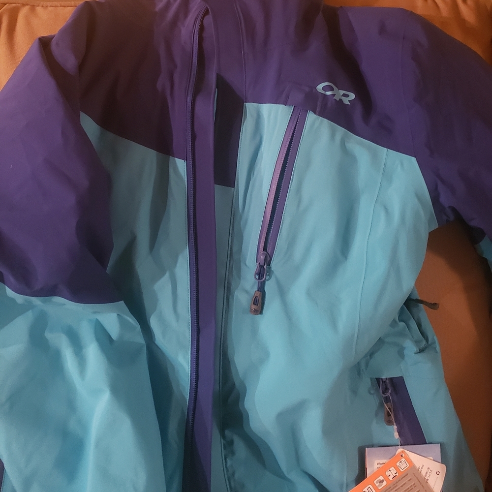 Coat/outdoor research Off Chute